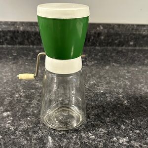 Vintage Federal Houseware Nut/Spice Grinder